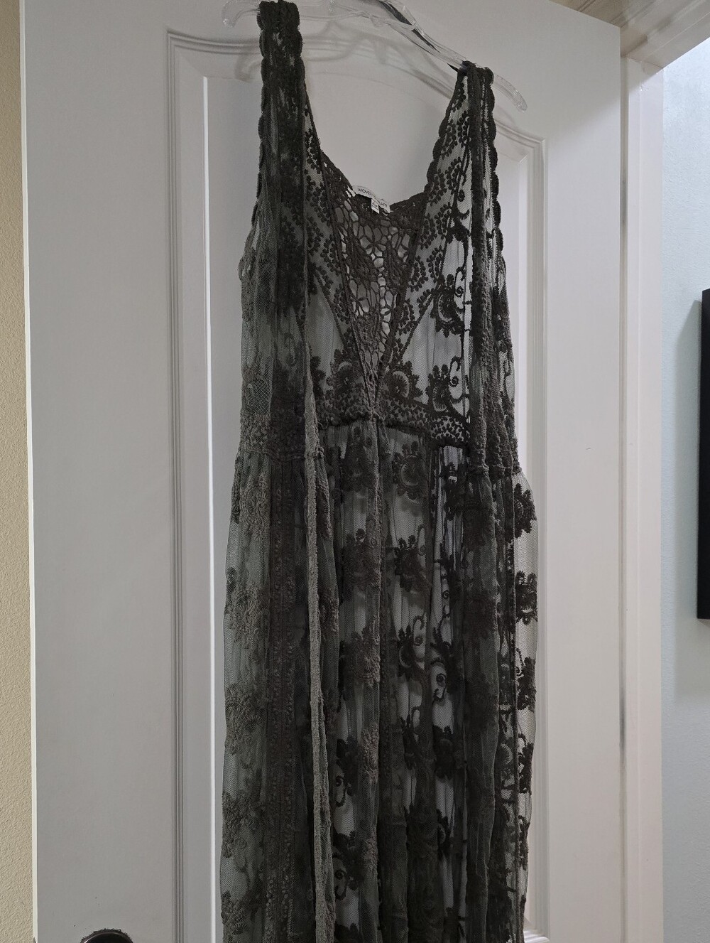 Delicate Lace Overlay Maxi Wrao - Olive Green